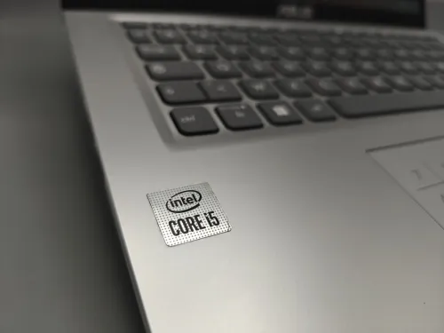 ASUS VIVOBOOK 14 X415 i5 1035G4 10eme 8GB 256GB SSD 14" FULL HD IPS