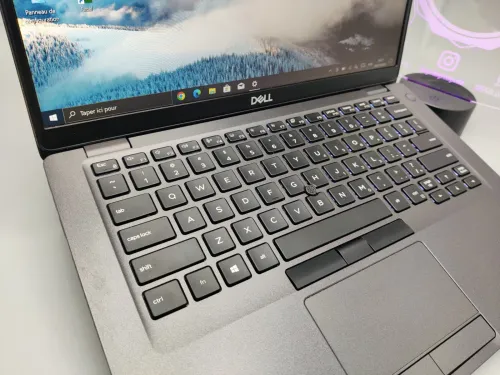 Dell Latitude 5400 i7 8665u vPRO 8th 16GB 256GB SSD 14" POUCES 
