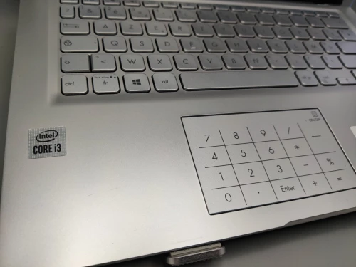 ASUS VIVOBOOK 14 X415 i3 1005G1 10eme 8GB 256GB SSD 14" FULL HD IPS