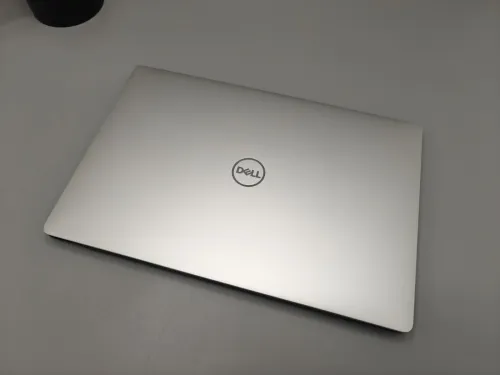 Dell XPS 13 9380 4K UHD+ i7 8565U 8GB 256GB SSD NVMe 13.3" IPS 4K