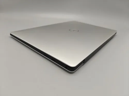 Dell XPS 13 9380 4K UHD+ i7 8565U 8GB 256GB SSD NVMe 13.3" IPS 4K