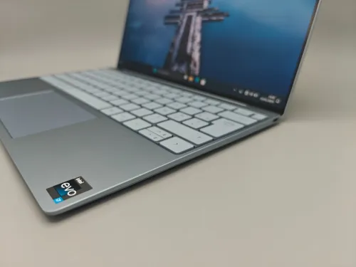 Dell XPS 13 ULTRA SLIM 9315 i7 1250U EVO 12eme 8GB DDR5 512GB SSD 13.4" FULL HD+ IPS