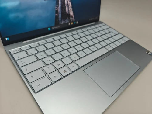 Dell XPS 13 ULTRA SLIM 9315 i7 1250U EVO 12eme 8GB DDR5 512GB SSD 13.4" FULL HD+ IPS