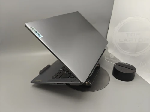 Lenovo IdeaPad Slim 3i i5 12450H 12eme 16GB DDR5 512GB SSD NVMe 14" FULL HD