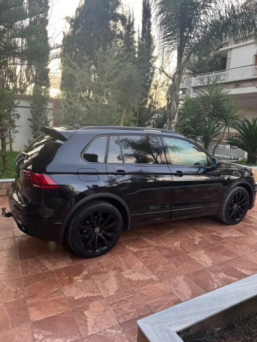 Volkswagen Tiguan 2023 R-line black black