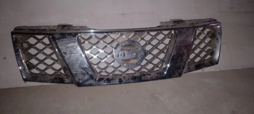 calandre nissan navara
