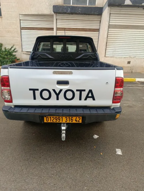 Toyota Hilux 2016 LEGEND SC 4x4