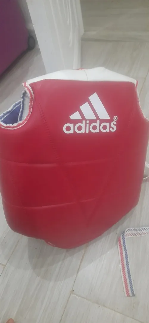 Gants plastron casque protège tibia 
