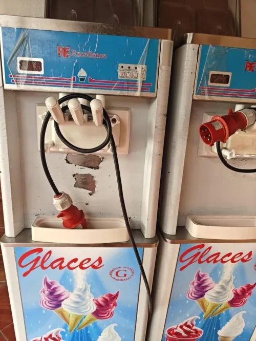 Machines à glaces et matériel cafétéria 