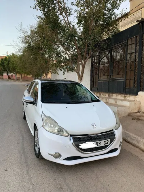 Peugeot 208 2013 Allure