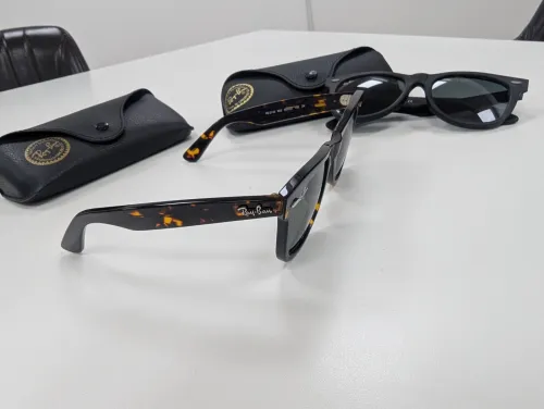 Ray ban wayfarer usa inclinée 