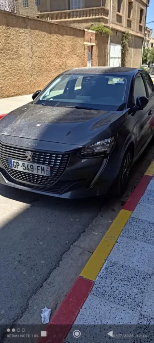 Peugeot 208 2023 E-Style