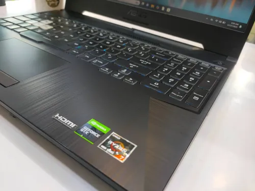 Asus TUF FA506IU Gaming A15 AMD RYZEN 7 16GB 512ssd 1660ti 15p