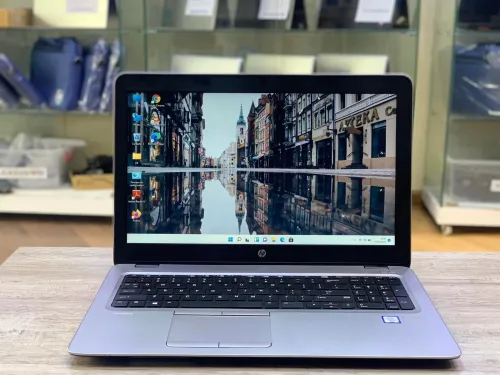 HP Elitebook 850 G3 i5-6TH 16GB 256ssd 15POUCE