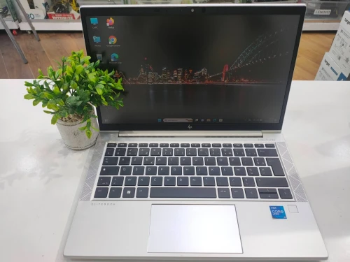 HP Elitebook 830 G8 I5-11TH  16GB 512SSD  13Pouce
