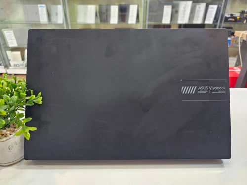 ASUS VIVOBOOK Go 15 E1504FAF AMD Ryzen 5 512GB ssd  16GB   15P