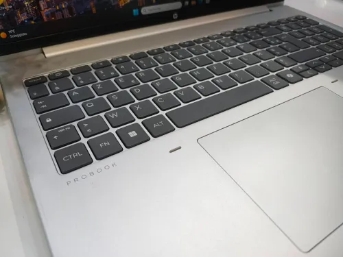 HP PROBOOK 460 G11 Ultra 5 16GB 512ssd. 16P