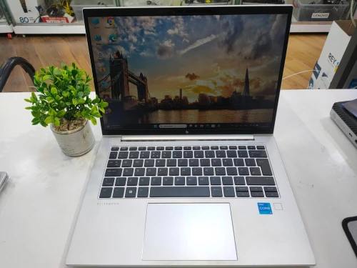 HP  ELITEBOOK 840 G9 i5 12TH 32GB 256ssd