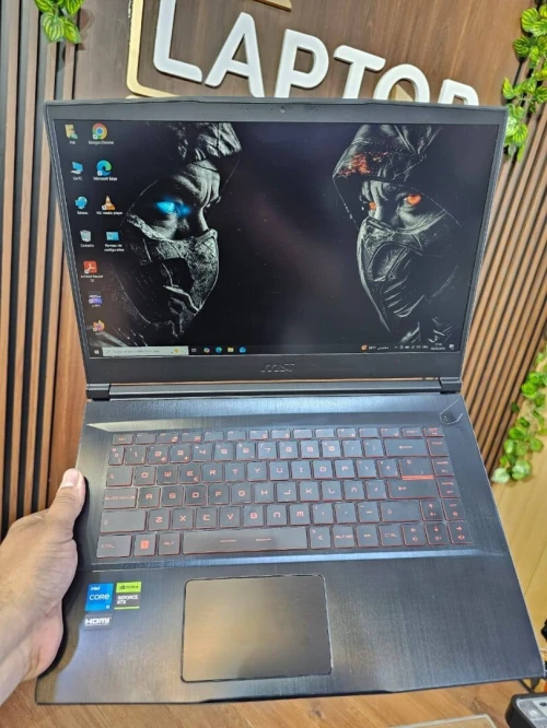 MSI KATANA GF63 12UC  Gaming i5 12th 16GB 512ssd 15.6P