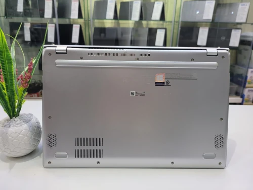 Asus vivobook 14 i3 8TH 4GB 256SSD 14P 