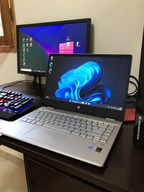 hp pavillon x360 kaba 10/10 1T 16gb Ecran tactile avec chargeur