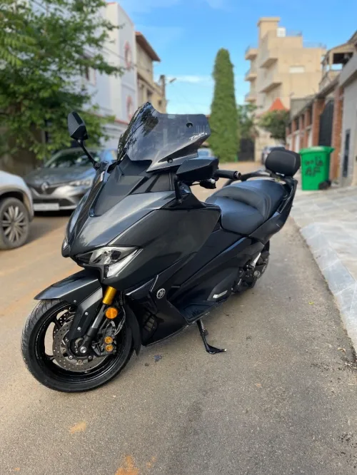 Yamaha Tmax 2018