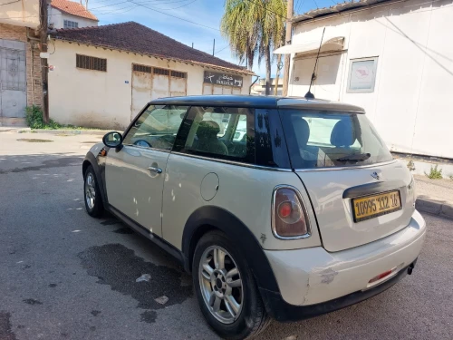 Mini Mini 2012 One