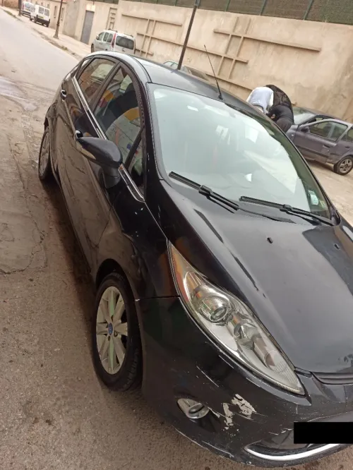 Ford Fiesta 2011 Titanium +