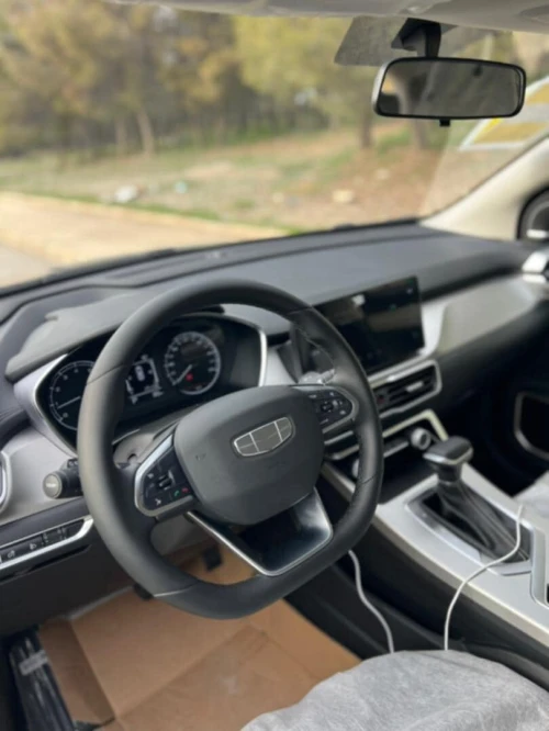 Geely Coolray 2025 