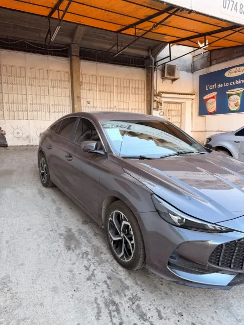 MG 5 2025 300 TGI