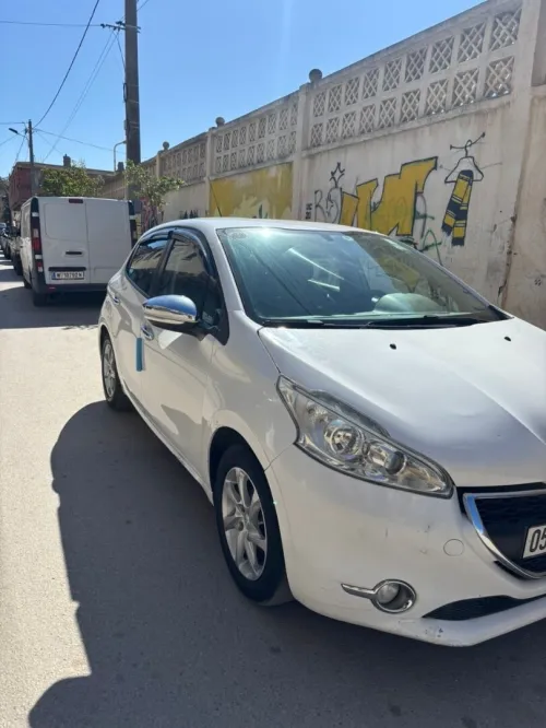 Peugeot 208 2015 Active