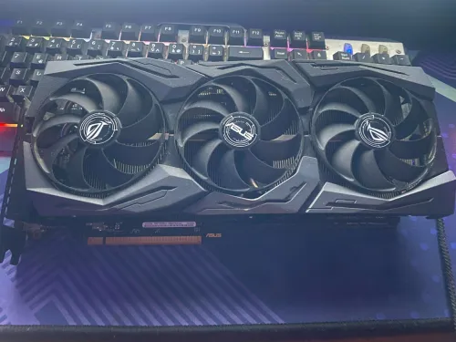 RX5700 ASUS ROG STRIX