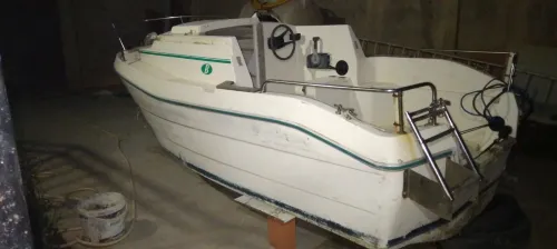 réparation bateaux résine, peinture polyuréthane - gelcoat - Topcoat  زورق نزهة، باخرة، قارب