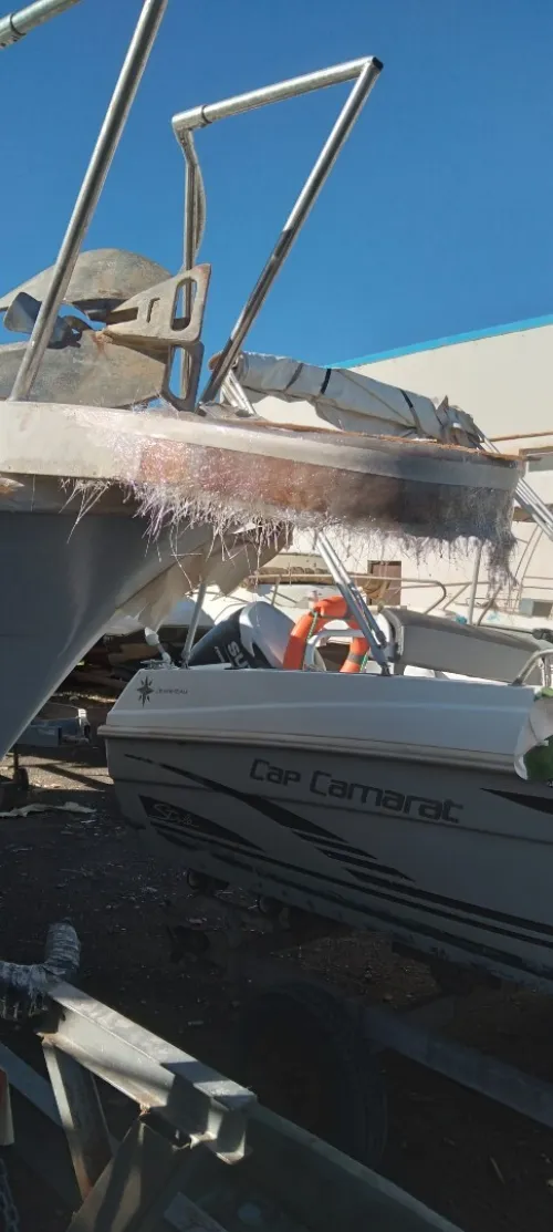 réparation bateaux résine, peinture polyuréthane - gelcoat - Topcoat  زورق نزهة، باخرة، قارب