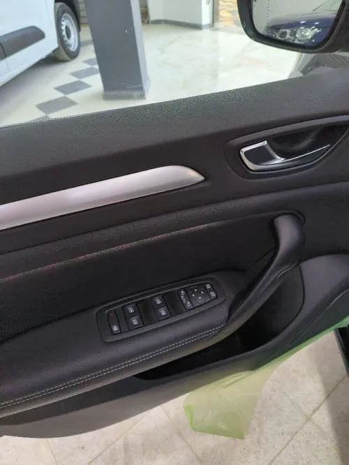 Renault Megane 4  2024 Itens