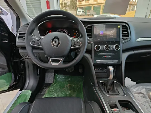 Renault Megane 4  2024 Itens
