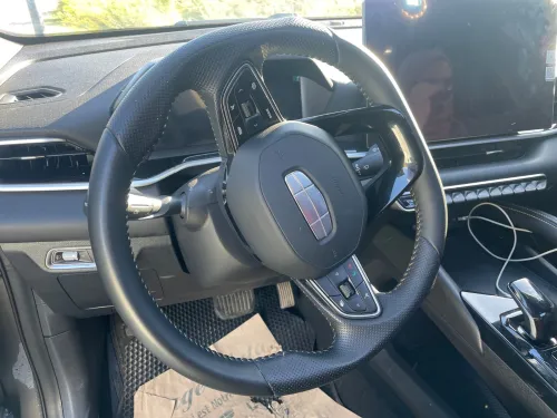 Geely Coolray 2025 