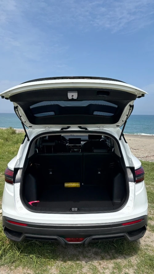 Geely Coolray 2026 