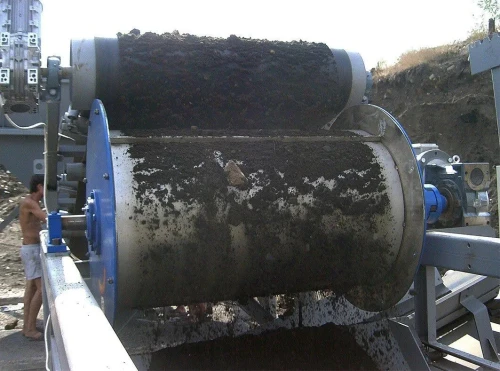 Machine de recyclage clé en main , séparateur magnétique , trieuse optique , trieuse , concassage , criblage , solutions complète clé en main , ingénierie , service , 