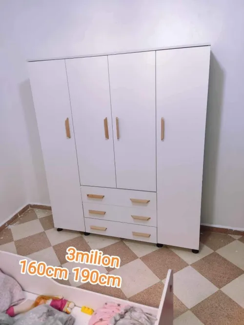 Armoire et commodes disponible chez nous Livraison disponible a domicile 0561085348