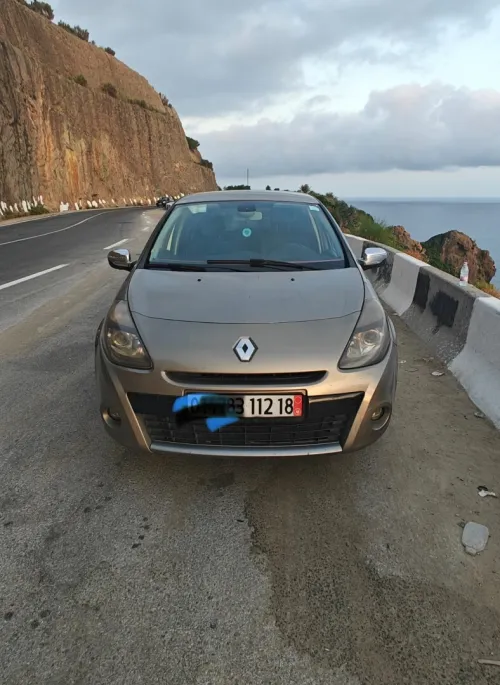 Renault Clio 3 2012 Night and Day