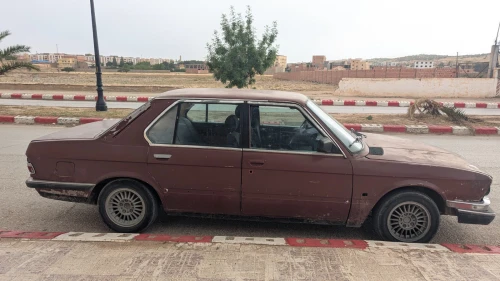 BMW Série 5 1984 