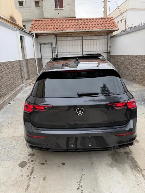 Volkswagen Golf 8 2025 R Black Edition 