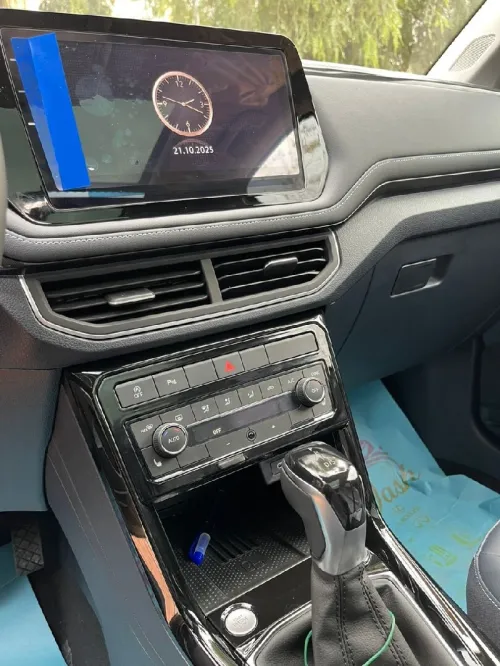 Volkswagen Tharu 2025 XR turbo