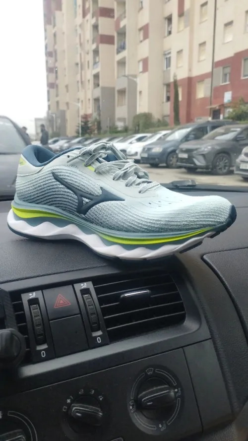 Mizuno Wave Sky 5, Pointure 40, NEUVE