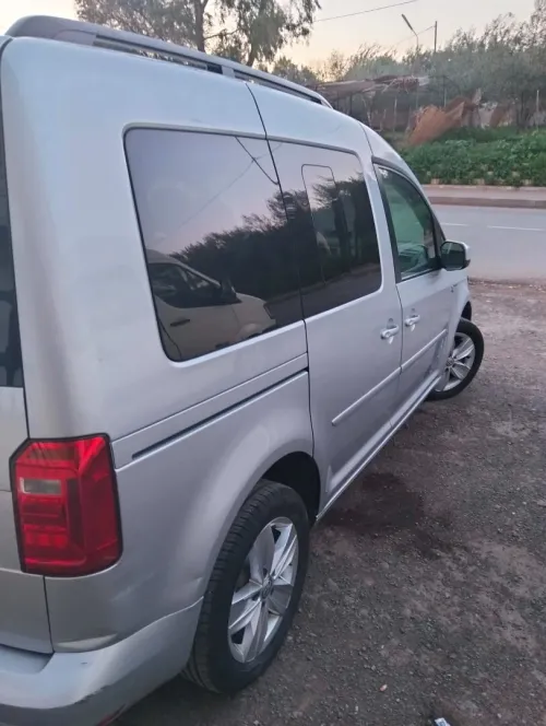 Volkswagen Caddy 2017 Highline