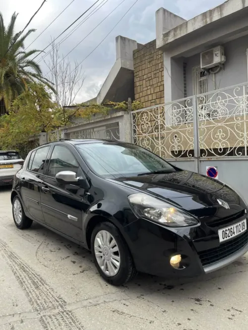 Renault Clio 3 2012 Night and Day