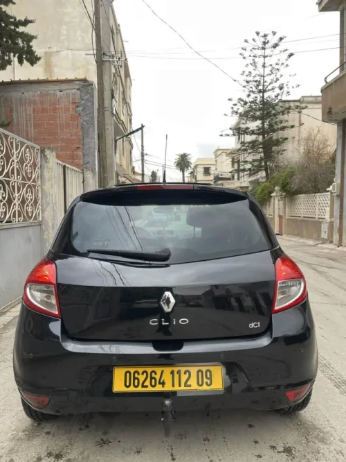 Renault Clio 3 2012 Night and Day