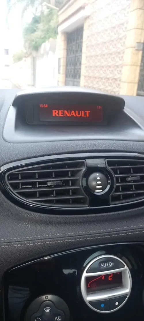 Renault Clio 3 2012 Night and Day