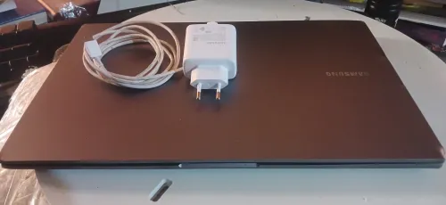 Samsung Galaxy Book 4 (15 ", Core 5, 8G0)